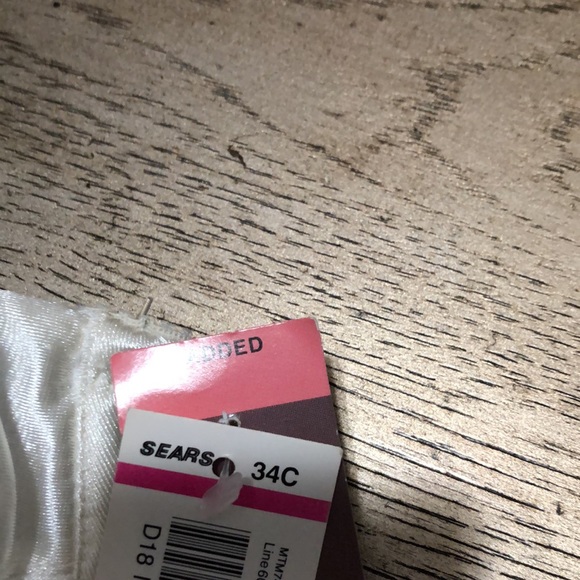 NWT Strapless Bra - Picture 2 of 4